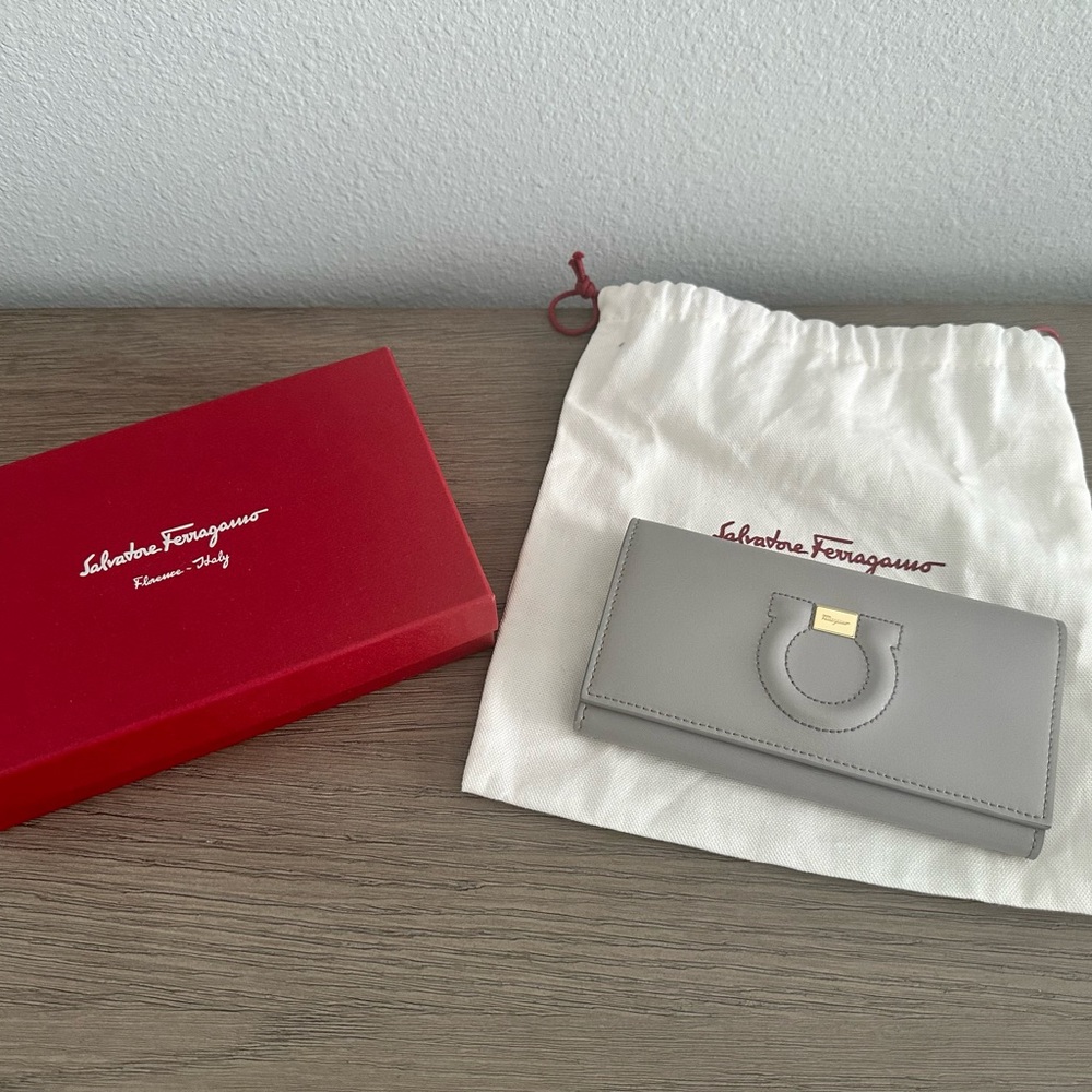 Salvatore Ferragamo Crossbody/Wallet